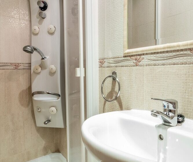 Pension Isabel By Vivere Stays