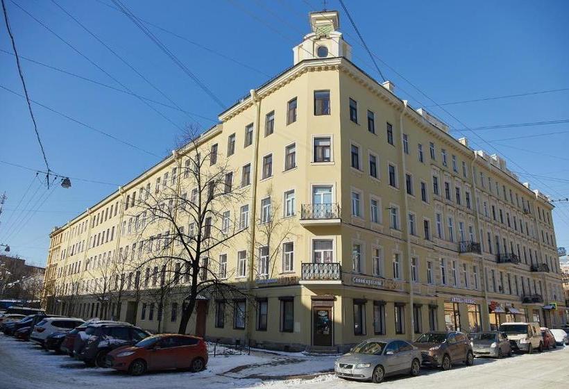 Residence On Gorkovskaya