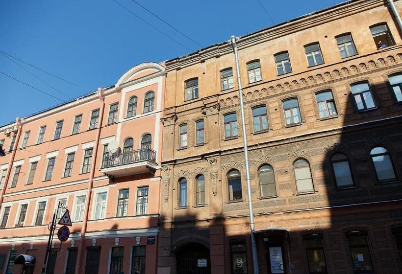 Residence On  Manezhnom