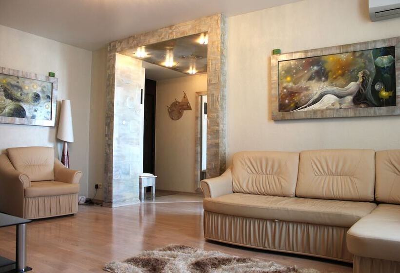 Sacvoyage Apartment On Prospekt Lenina, 6