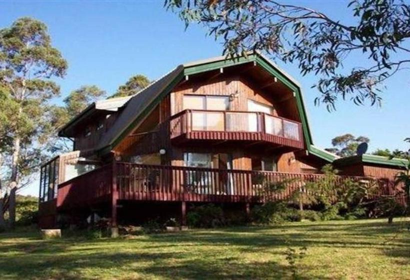 Sublime Cedar Lodge Leura