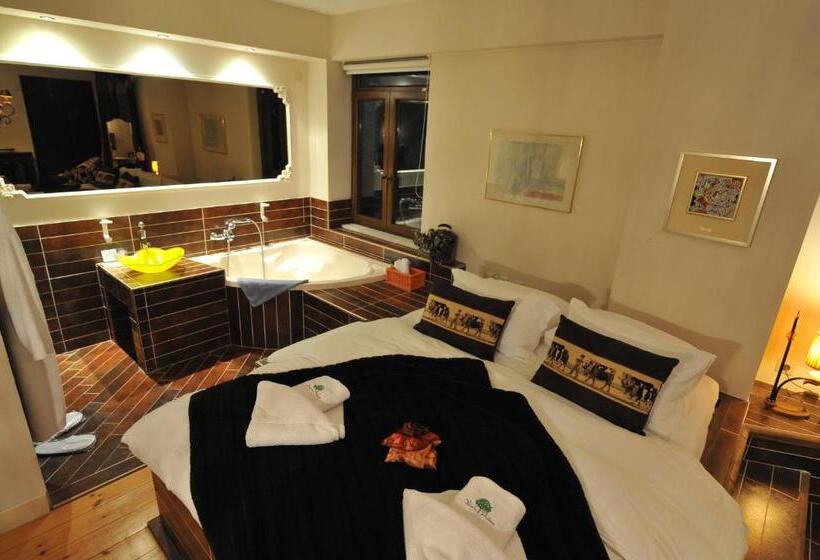 Vaela Hotel Cultural Resort