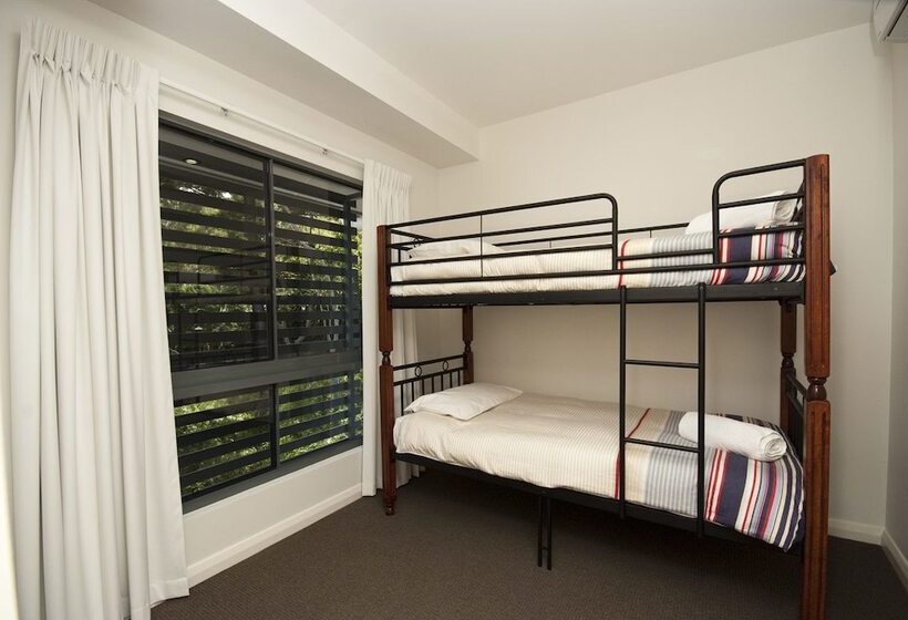 Woodville Beach Townhouse 5