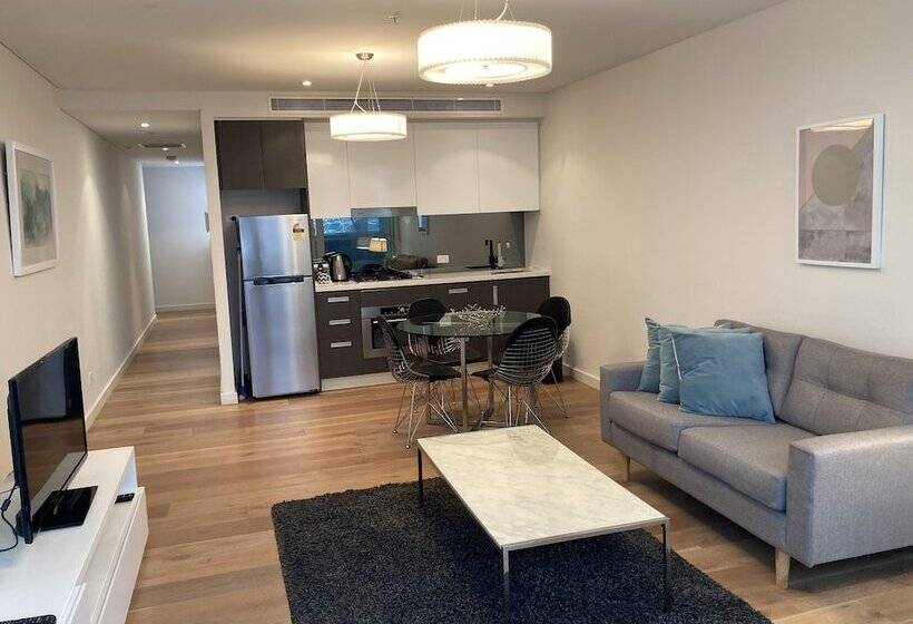 Wyndel Pacific North Sydney