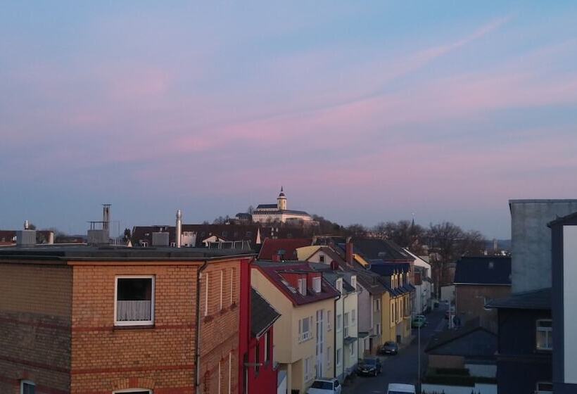 100 M2   3 Room Apartment