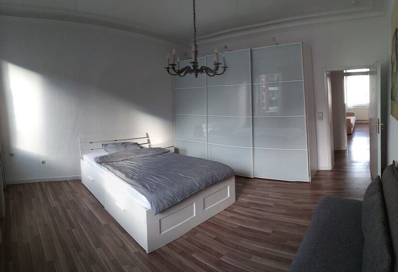 100 M2   3 Room Apartment