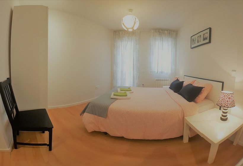 Apartamentos Turã­sticos La Golondrina