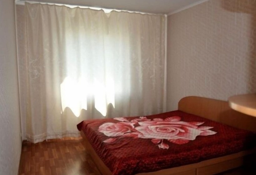 Apartments Courtyard Seating