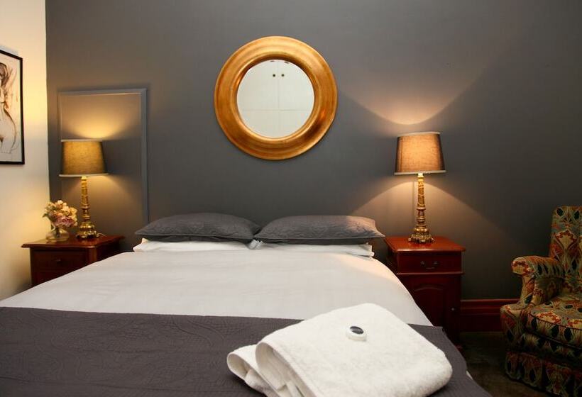 Apartments On The Park