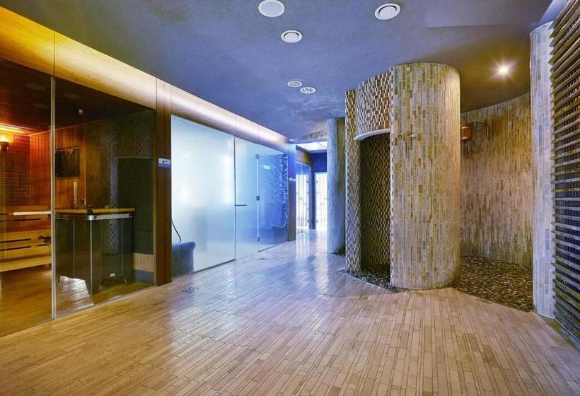 Vacationclub Arka Apartment 722