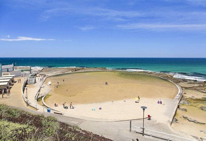 Astra Apartments Newcastle East