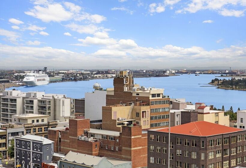 Astra Apartments Newcastle East