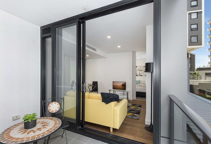 Astra Apartments Newcastle East