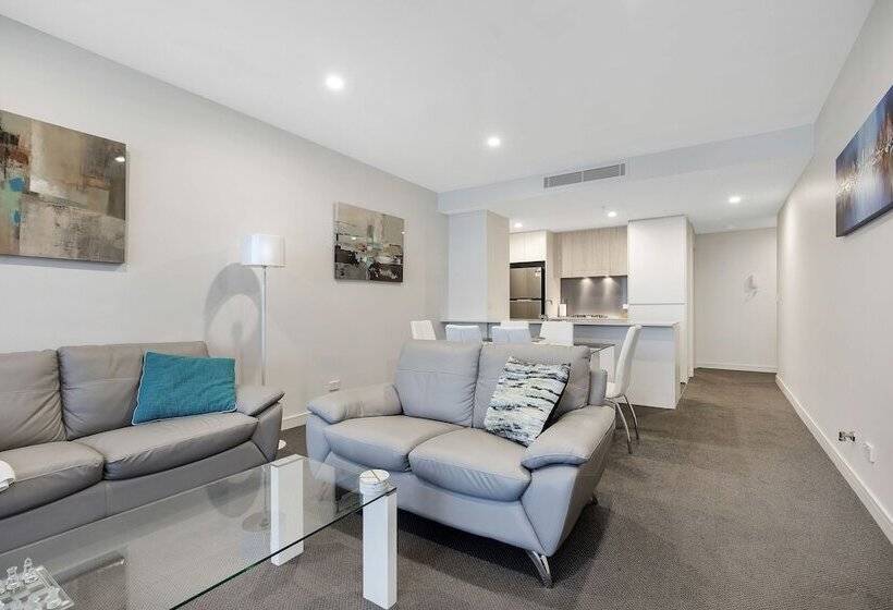 Astra Apartments Newcastle East