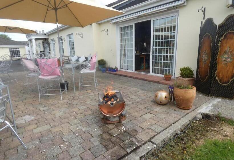 Bunratty Castle Mews B&b