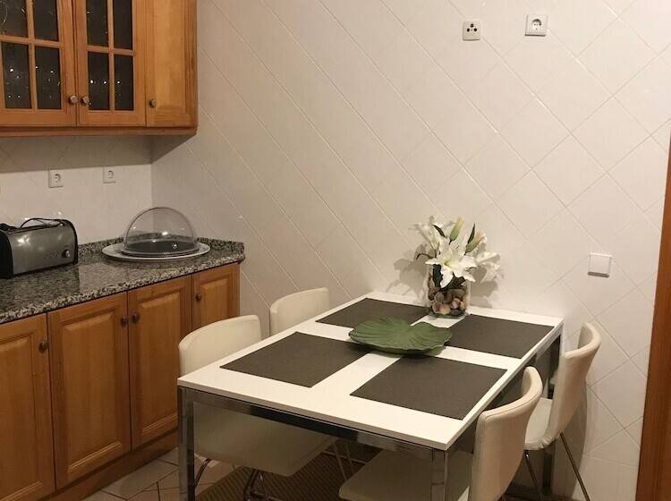 Charming Exceptional Villa In Algarve