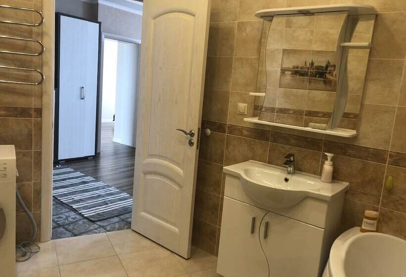 Clever House Apartments