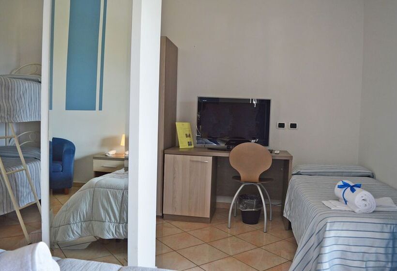 פונדק & Resort Perla