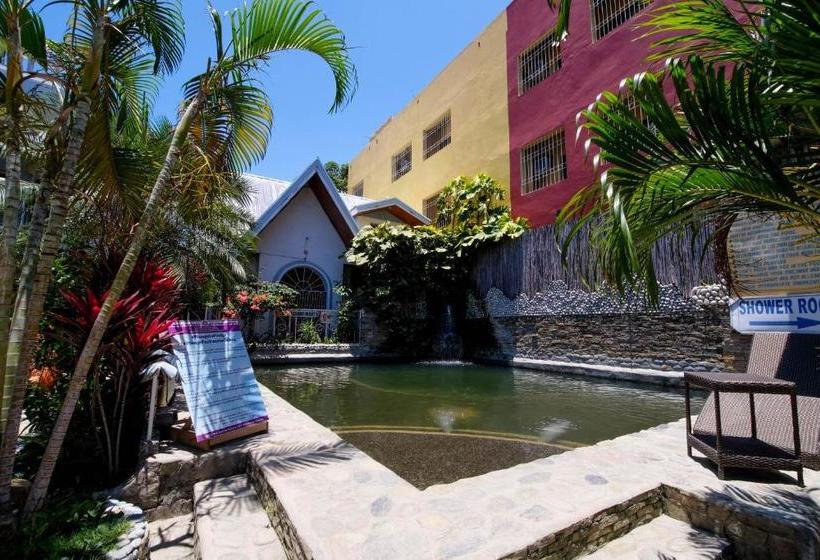 هتل Zen Rooms White Beach