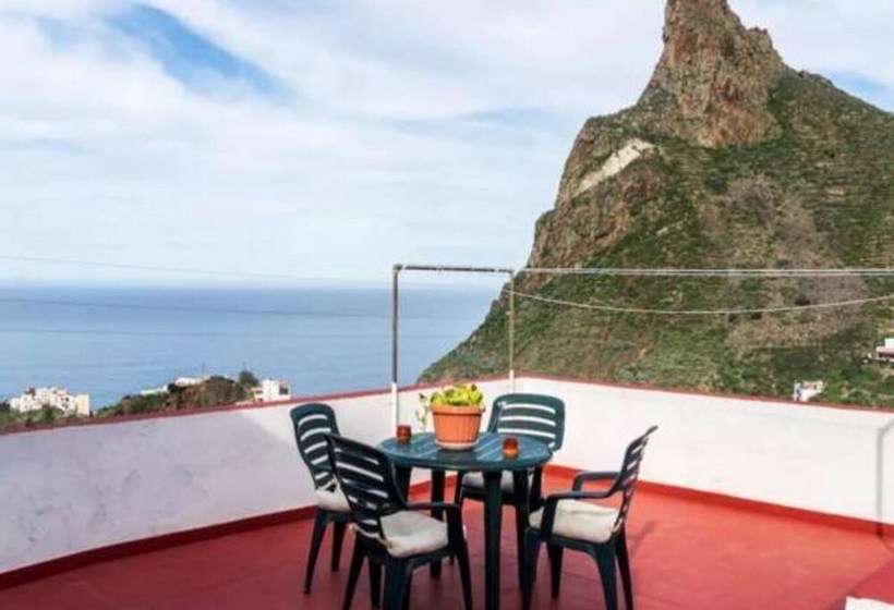 House In Taganana  103773 By Mo Rentals