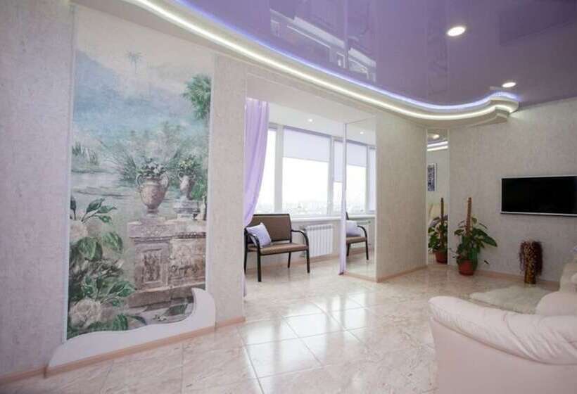 Innhome Apartments Revolution Square