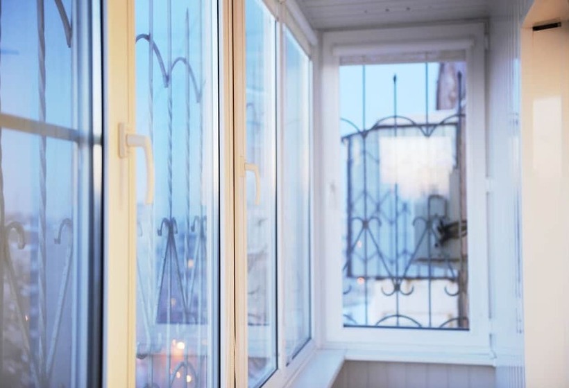 Innhome Apartments Revolution Square