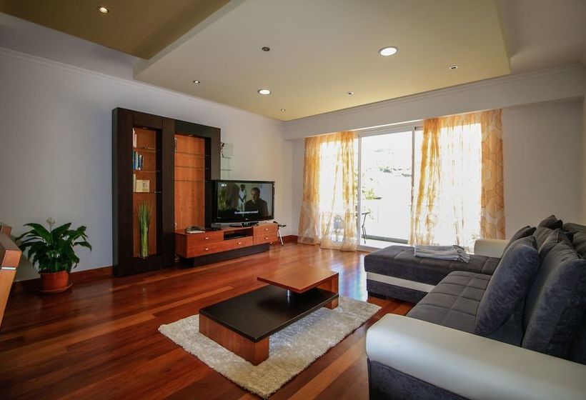 Luis Place Machico Lifestyle