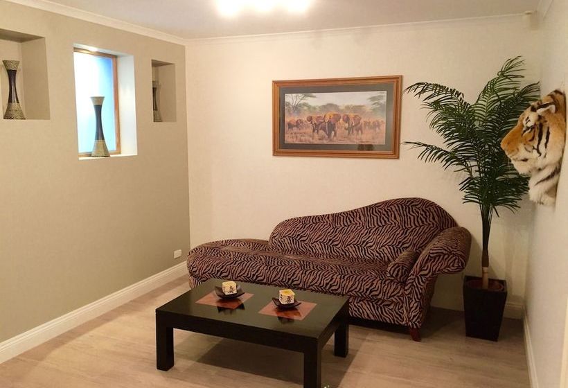 Luxury 2b Townhouse In North Adelaide