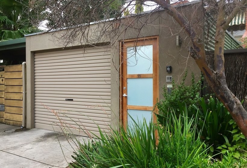 Luxury 2b Townhouse In North Adelaide