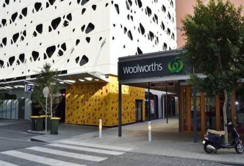 Melbourne Docklands Convesso Seaview Apartment