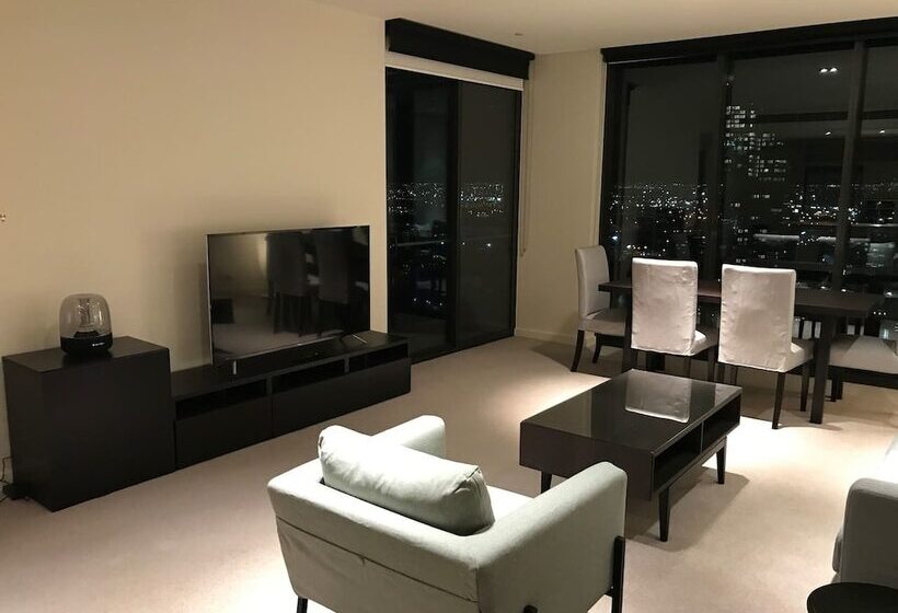Melbourne Docklands Convesso Seaview Apartment
