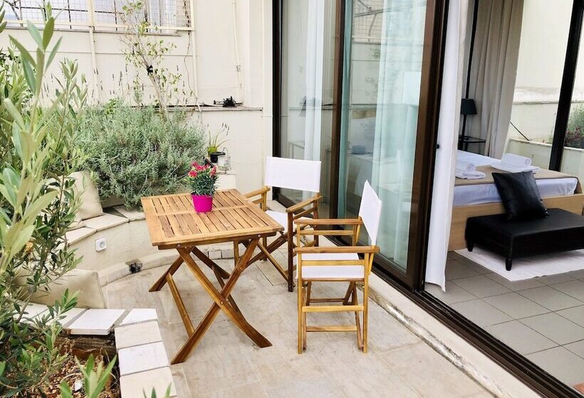 New Athens Acropolis Penthouse Suite