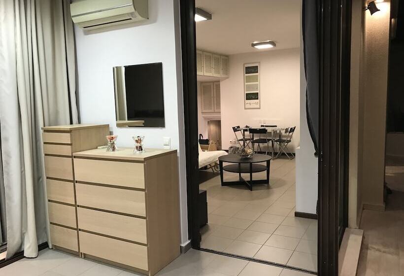 New Athens Acropolis Penthouse Suite