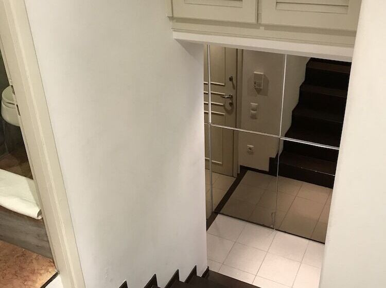 New Athens Acropolis Penthouse Suite