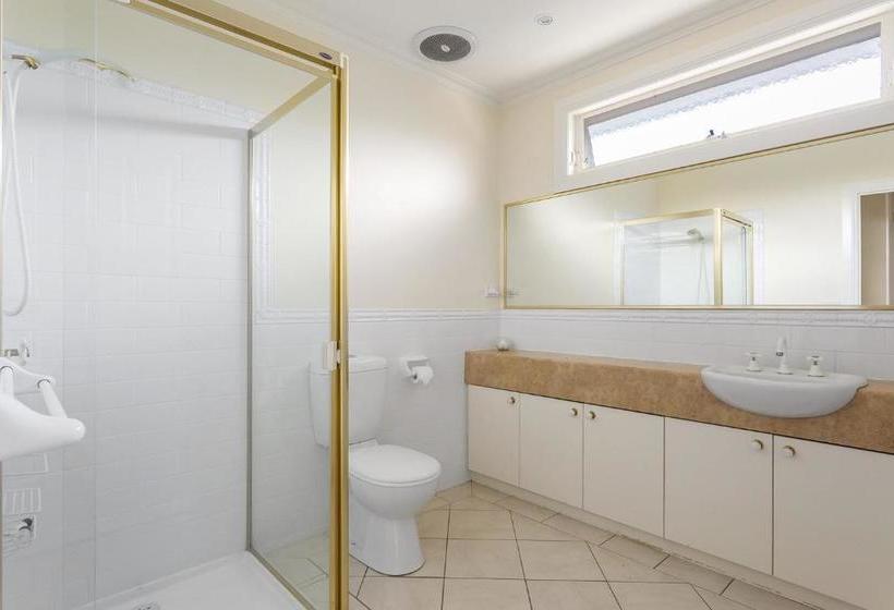 Ocean Breeze Retreat  With Spa And Space