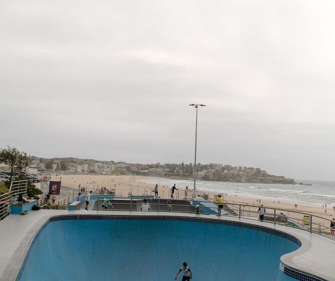 Ocean Front Building On Bondi Beach