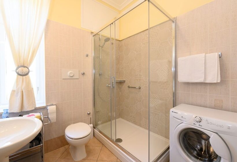 Apartments Villa Salona