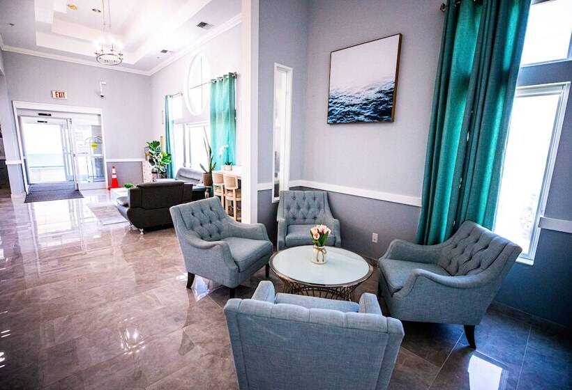 Bayvue Hotel, Resort & Suites