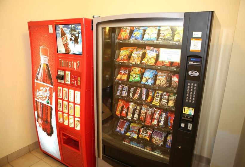 Bayvue Hotel, Resort & Suites