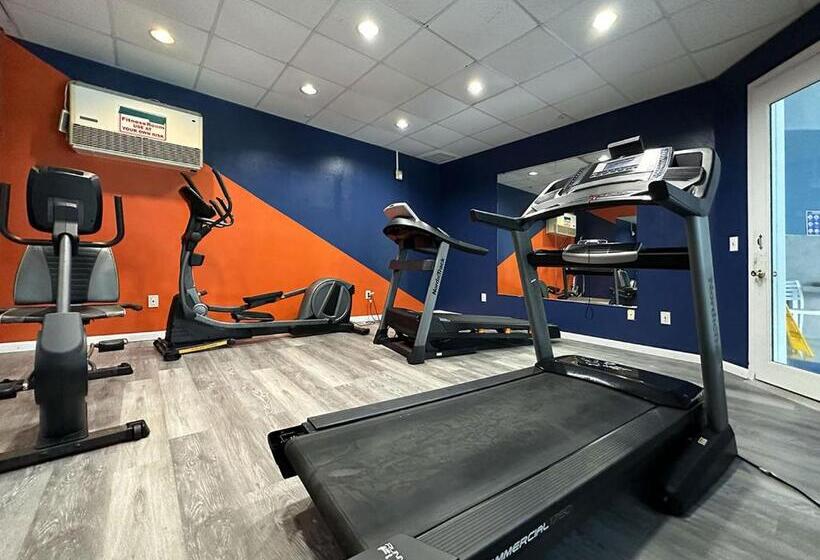 Bayvue Hotel, Resort & Suites