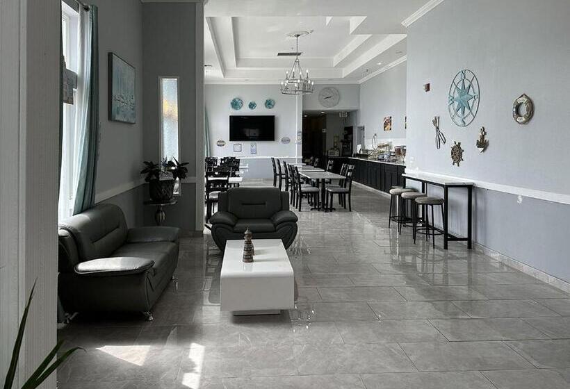 Bayvue Hotel, Resort & Suites