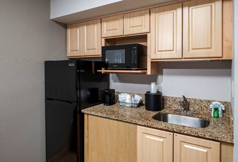 Best Western New Smyrna Beach Hotel & Suites