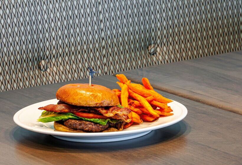 Best Western New Smyrna Beach Hotel & Suites