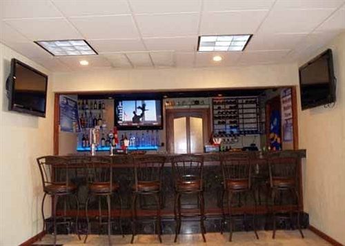 Clarion Hotel Buffalo Airport