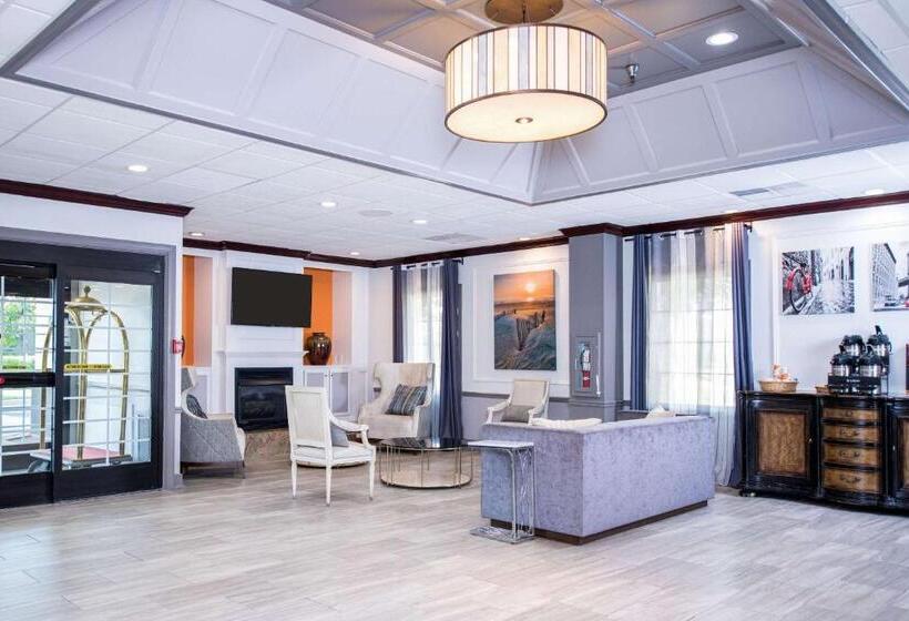 Clarion Hotel & Conference Center Leesburg