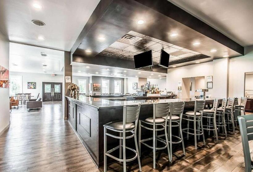 Clarion Hotel & Conference Center Leesburg