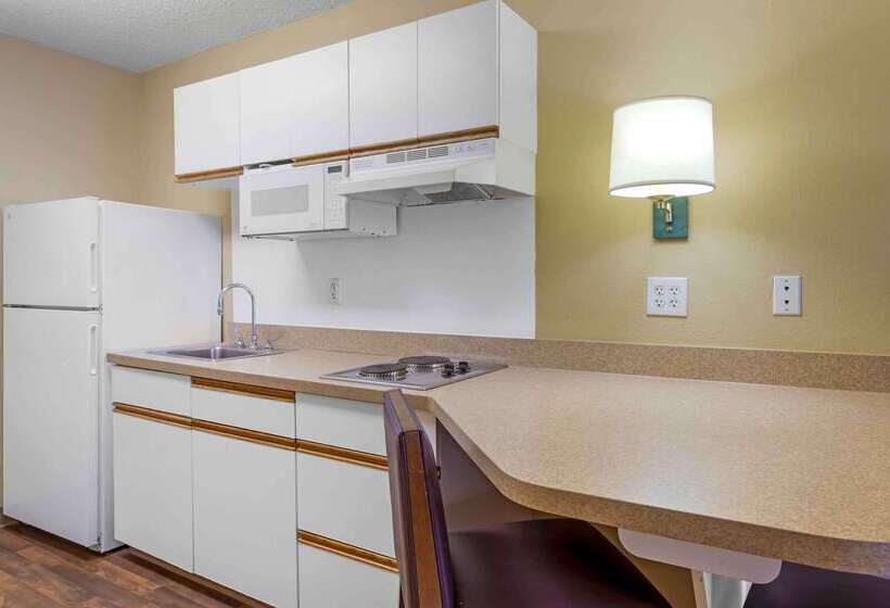 Extended Stay America Suites  Houston  Galleria  Uptown