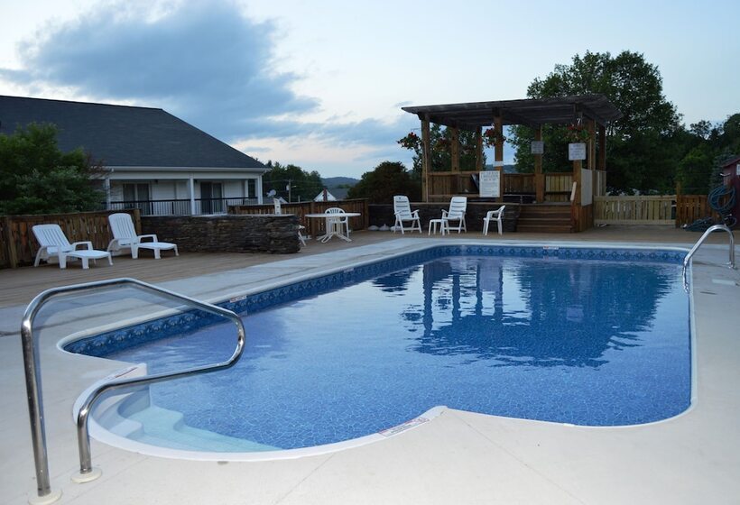 Hollow Inn And Motel