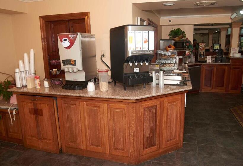 Hollow Inn And Motel