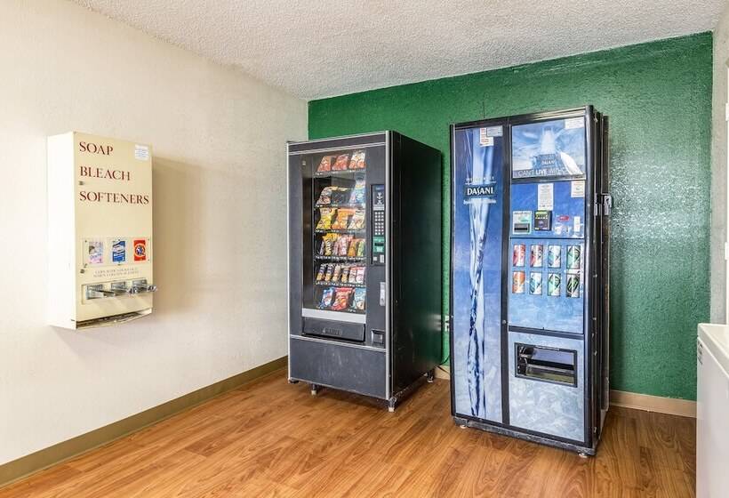 Hometowne Studios By Red Roof Atlanta Ne   Downtown Norcross